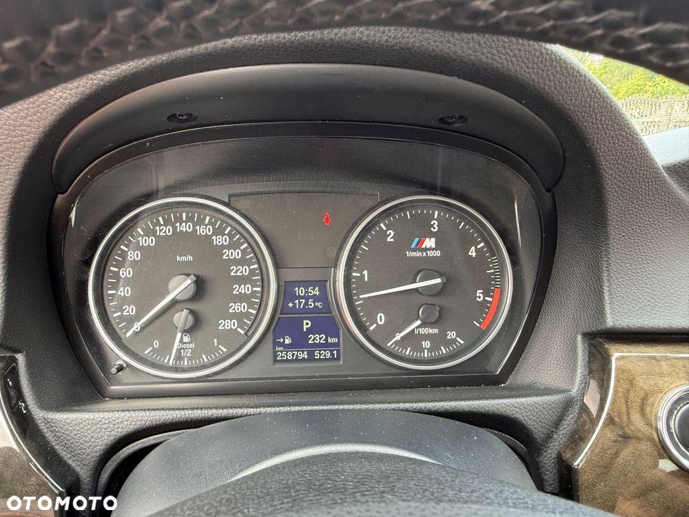 BMW Seria 3 330d Coupe M Sport Edition - 33