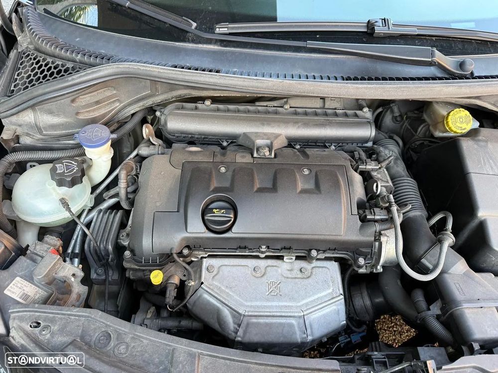 Peugeot 207 1.4 16V Sport - 10