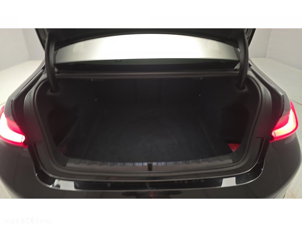 BMW Seria 3 - 24