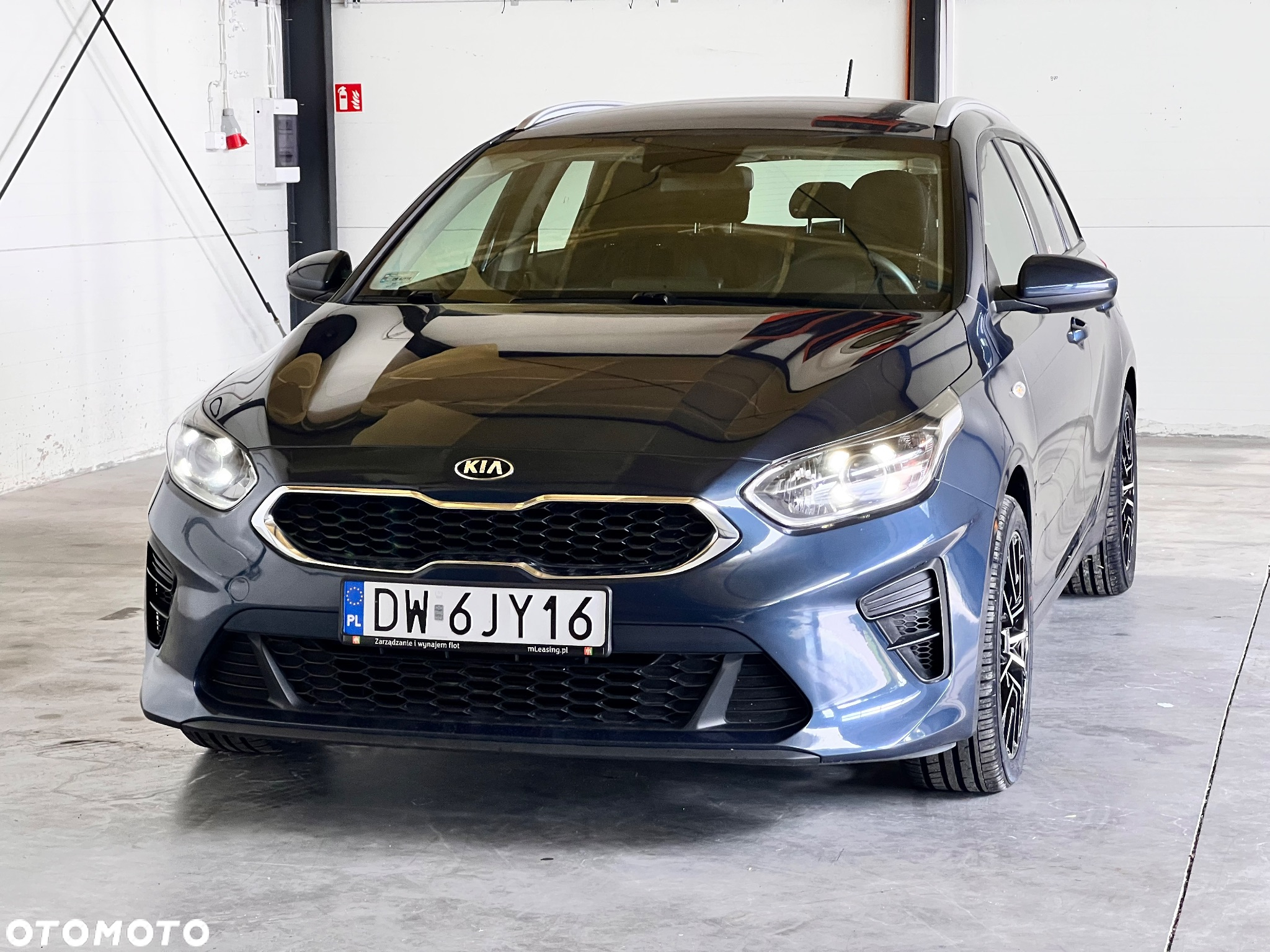 Kia Ceed 1.6 CRDi SCR L Business Line - 3