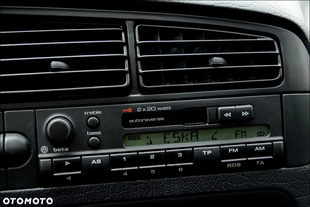 Volkswagen Vento - 31