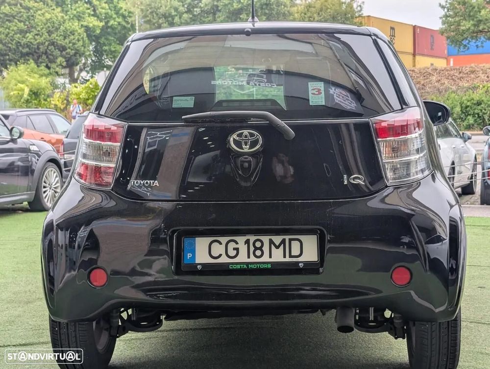 Toyota iQ 1.33 VVT-i 2 MultiDrive EP+NAVI+Bluetooth - 4