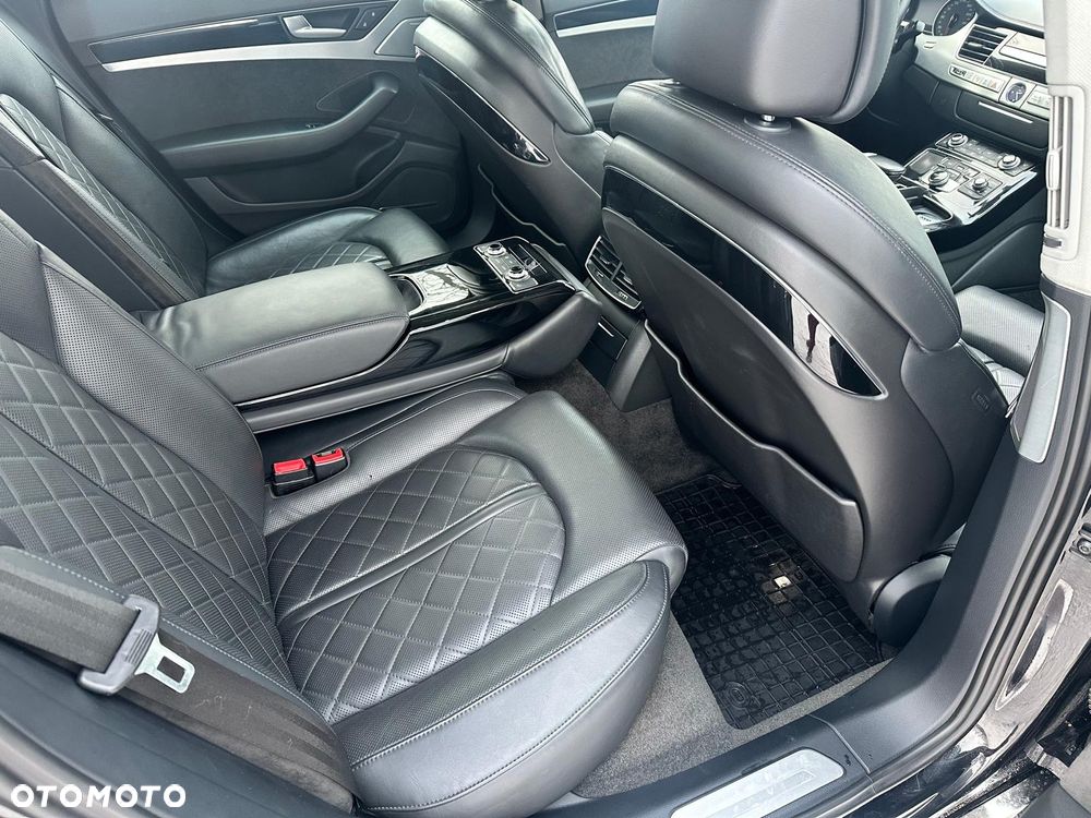 Audi A8 ver-4-2-tdi-l-quattro - 8
