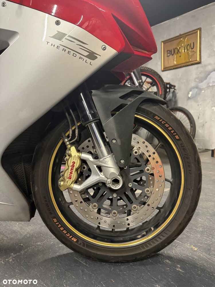MV AGUSTA F3 - 8