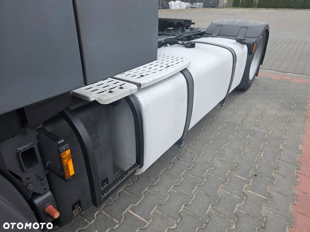 DAF XF 460 Super Space Cab Low Deck Mega/Standard siodło podnoszone - 11