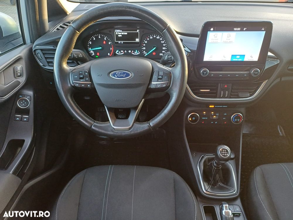 Ford Fiesta 1.0 EcoBoost Hybrid S&S COOL&CONNECT - 10