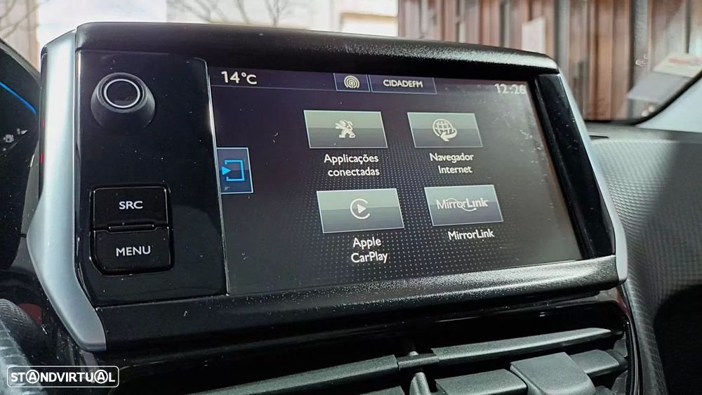 Peugeot 2008 1.2 PureTech Allure - 32