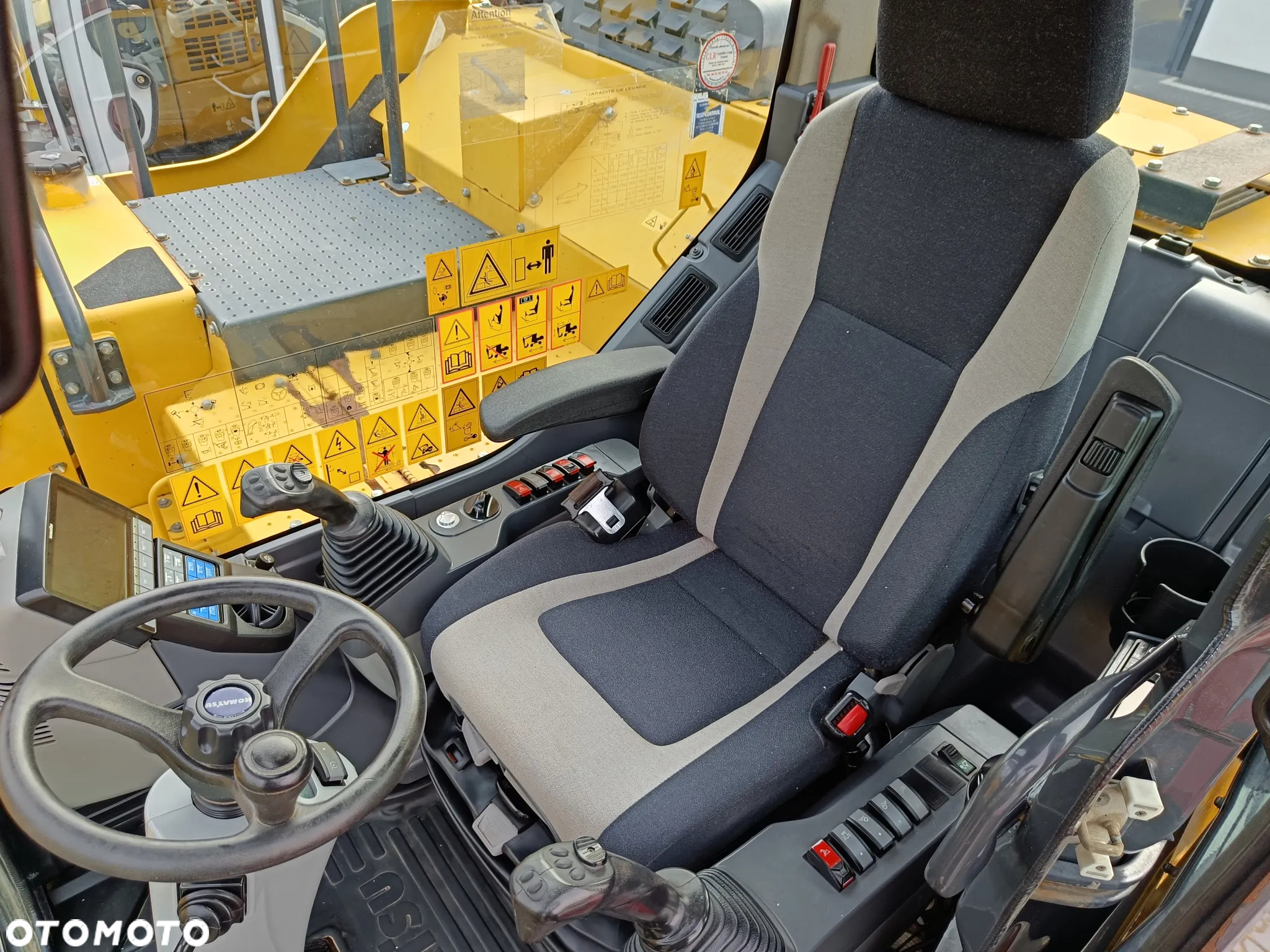 Komatsu PW118MR-11 - 15