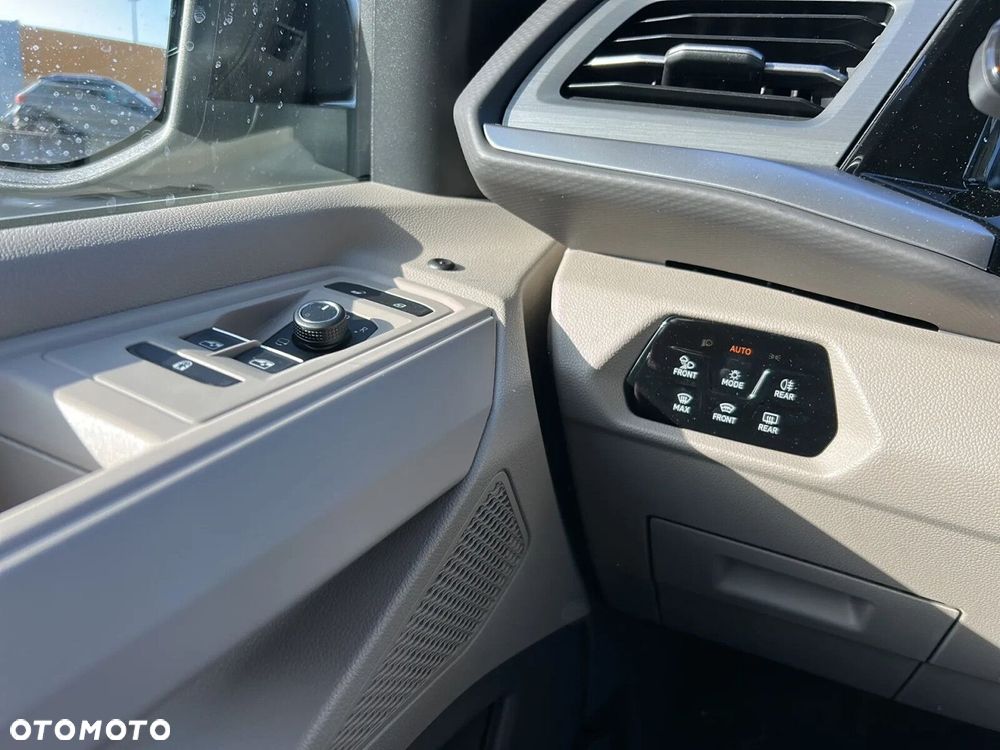 Volkswagen California - 24