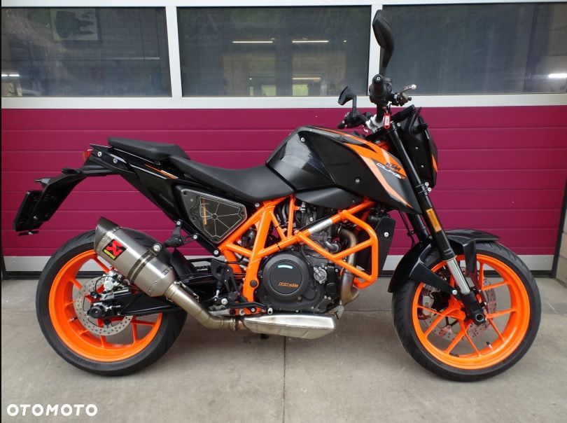 KTM DUKE 690 LIFT tablet wydech akrapovic owiewka osłona boczek zbiornik silnik zawieszenie set podnóżek swap siedzenie chłodnica regulator moduł przełącznik przekaźnik licznik wiązka tłumik czasza wypełnienie licznik gaźnik silnik stelaż - 1