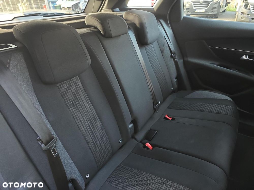 Peugeot 3008 BlueHDi 130 Stop & Start EAT8 Active - 11