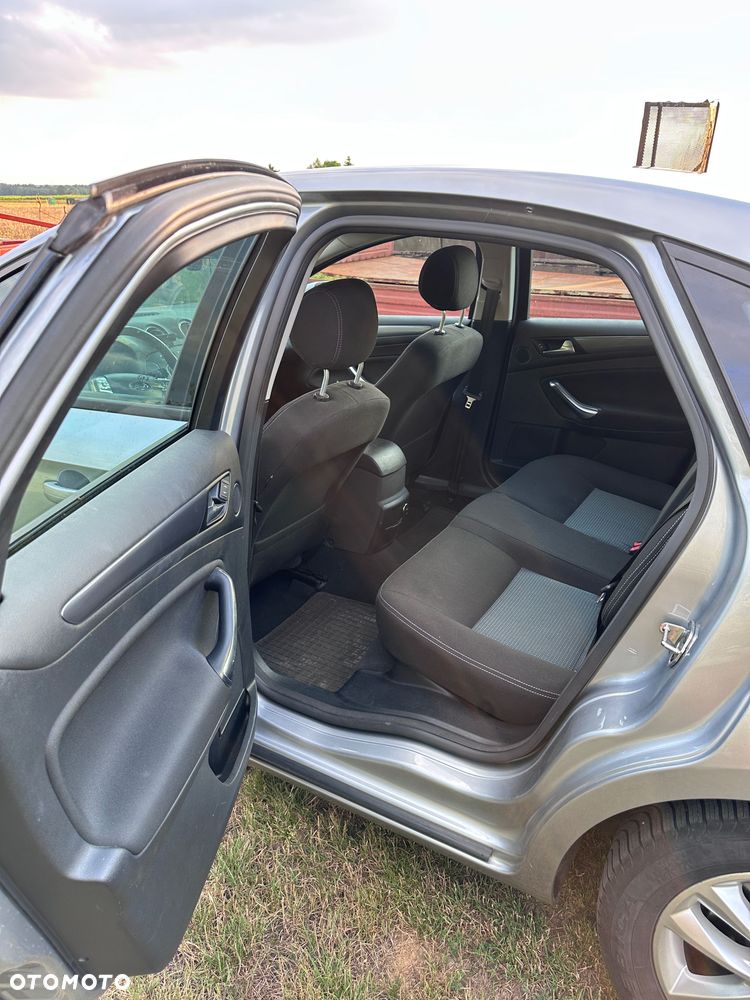 Ford Mondeo - 6