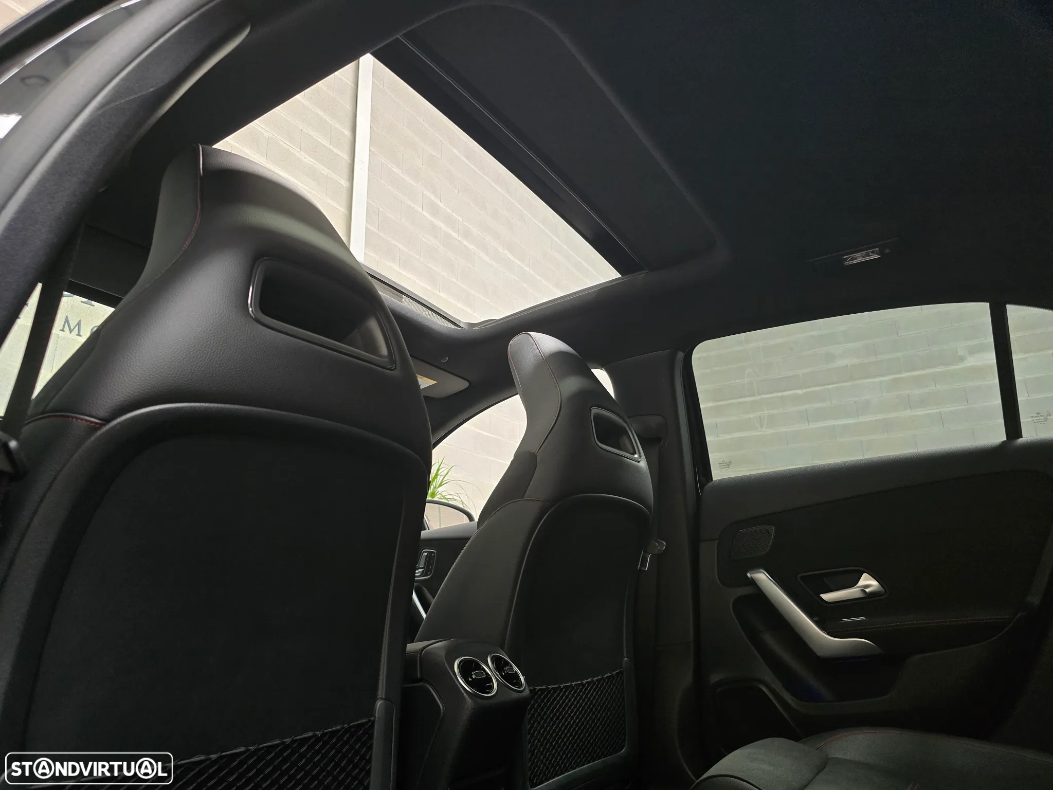 Mercedes-Benz A 250 e 8G-DCT AMG Line - 2
