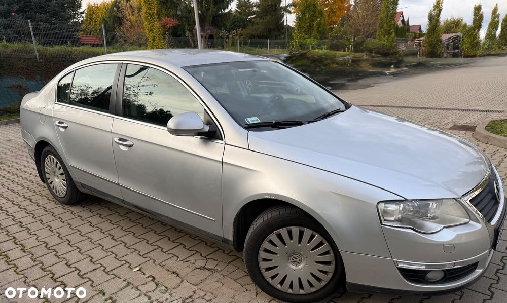 Volkswagen Passat 2.0 TDI DPF Comfortline - 13
