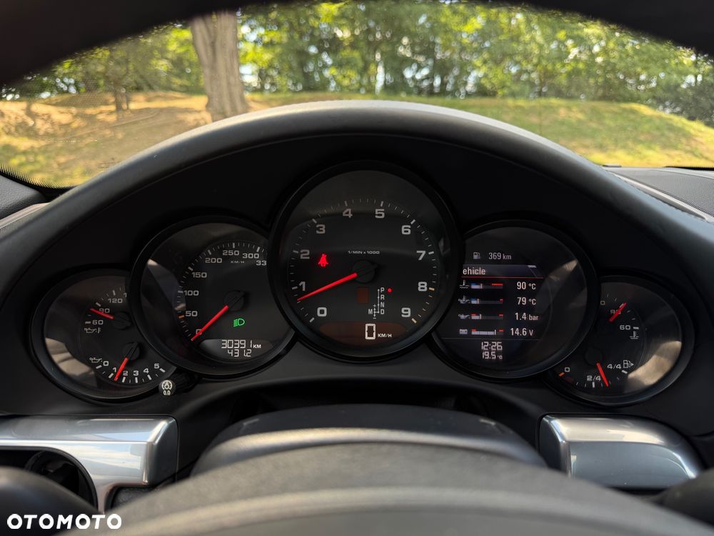 Porsche 911 Carrera PDK - 19