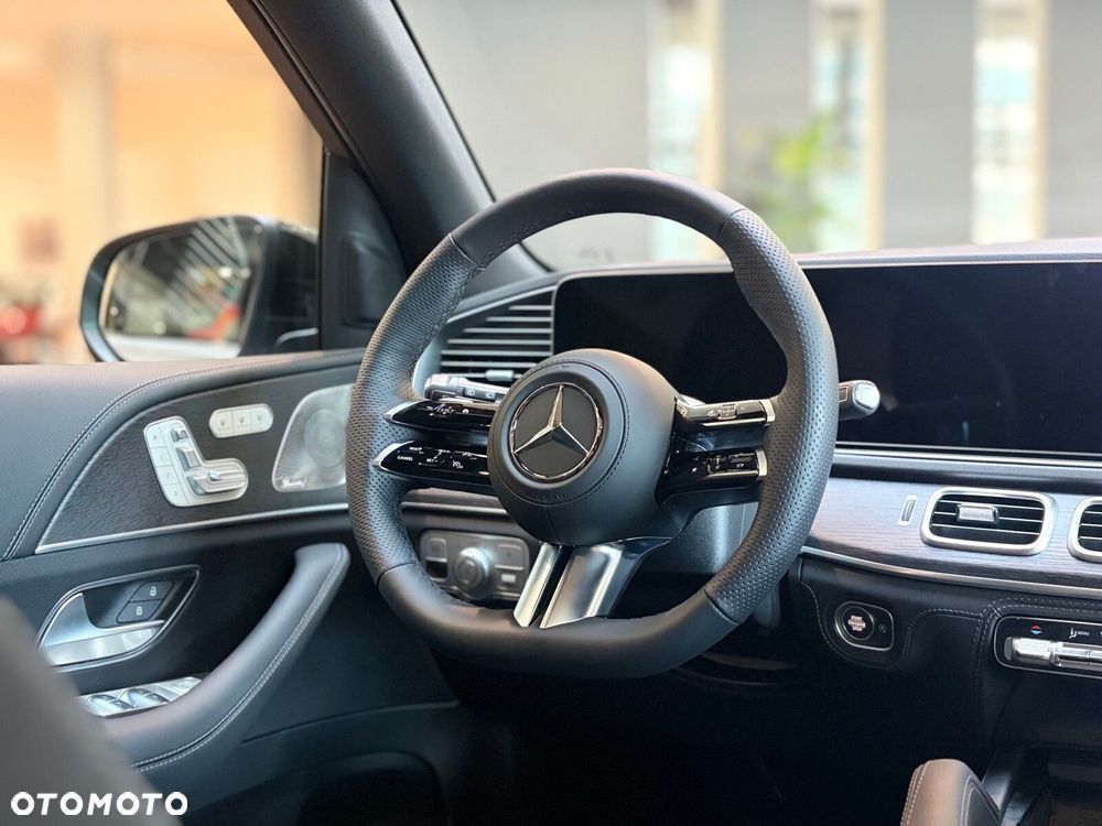 Mercedes-Benz GLE - 13