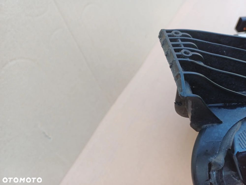 Lampa prawy przód Opel Grandland X YP00015980 Europa - 12