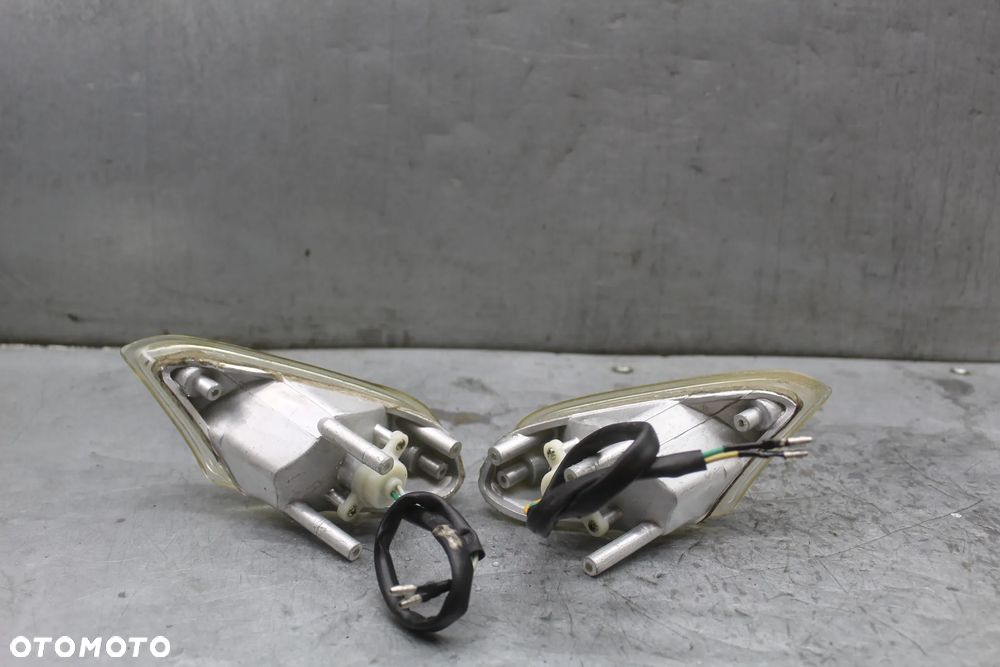 Kymco Agility 50 kierunkowskaz lewy prawy przód przedni - 2