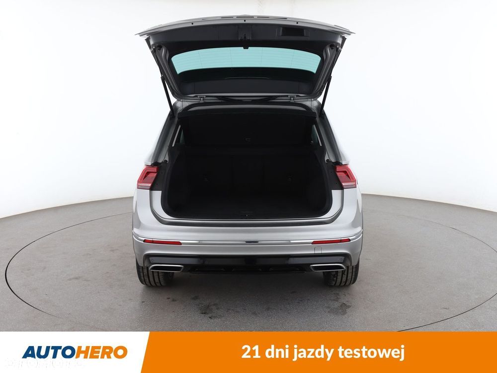Volkswagen Tiguan - 16
