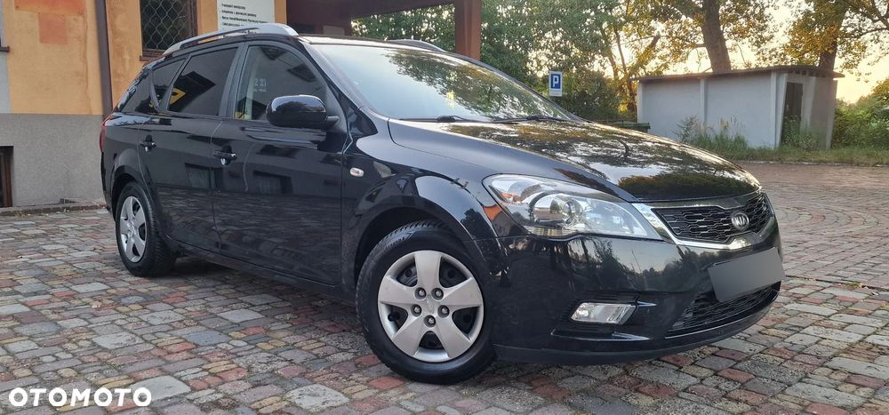 Kia Ceed 1.4 Comfort + - 16