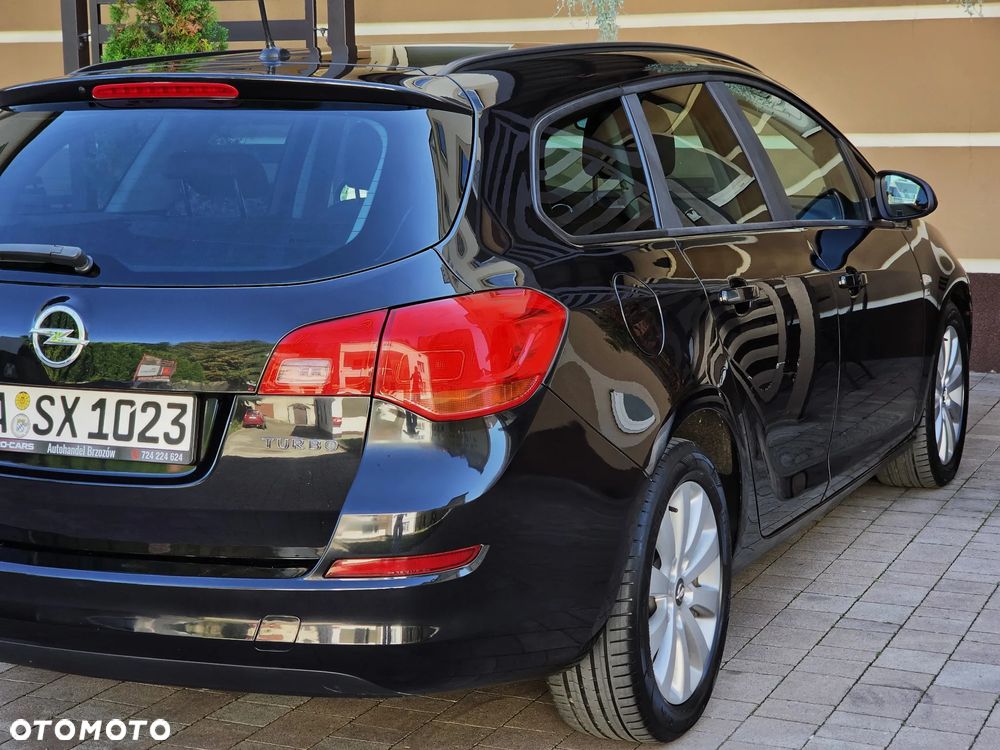 Opel Astra 1.6 Turbo 150 Jahre - 34