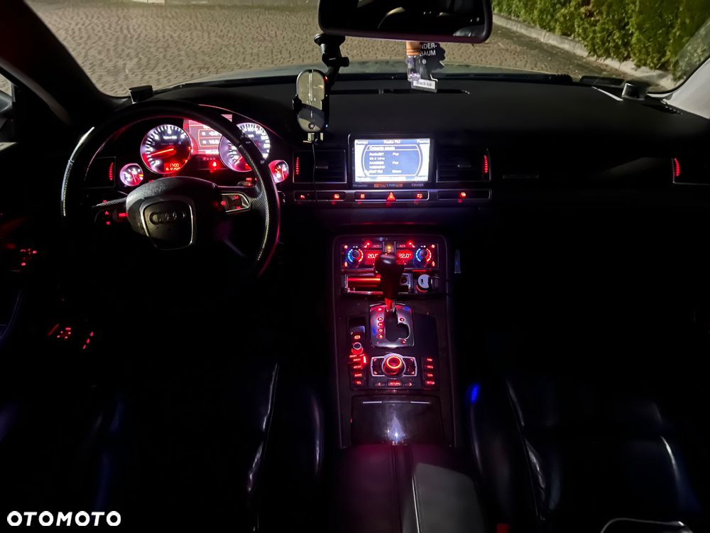 Audi A8 4.2 TDI Quattro - 40