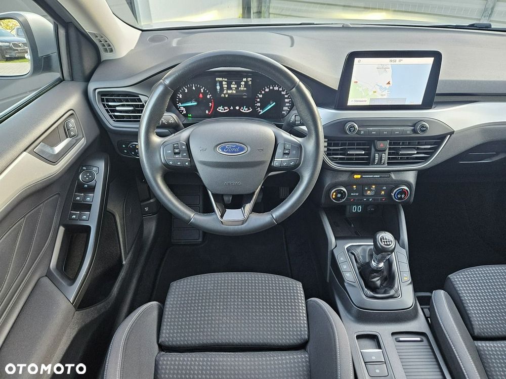 Ford Focus 1.0 EcoBoost Titanium ASS - 8