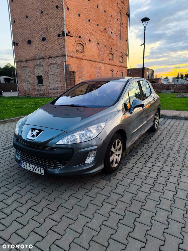 Peugeot 308 - 1