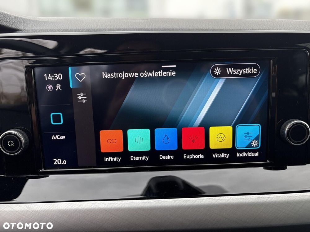 Volkswagen Golf VIII 2.0 TDI Life DSG - 22