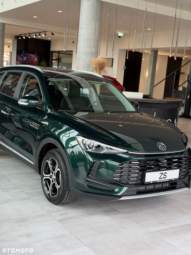 MG ZS Hybrid+ - 8
