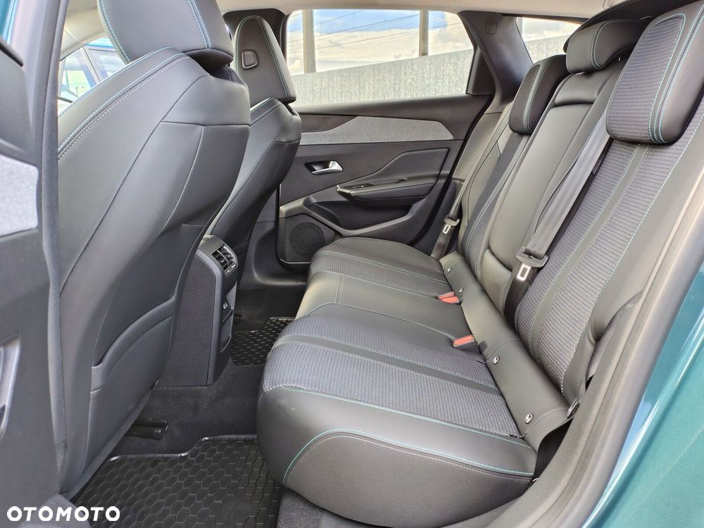 Peugeot 308 1.5 BlueHDi Allure S&S - 26