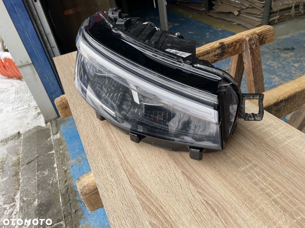 LAMPA PRZEDNIA PRAWA VW PASSAT B9 FULL LED IQ LIGHT 3J1941036 - 2