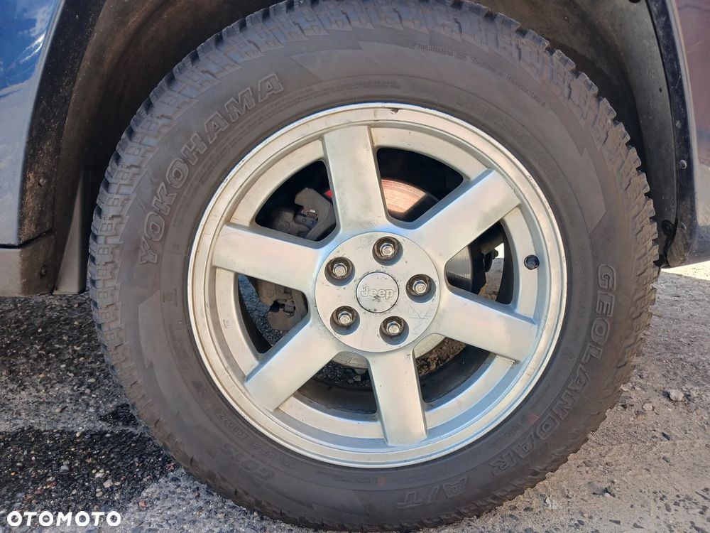 Jeep Cherokee - 8