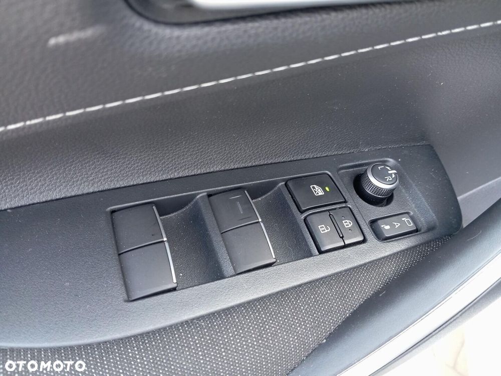 Toyota Corolla 2.0 Hybrid Comfort - 14