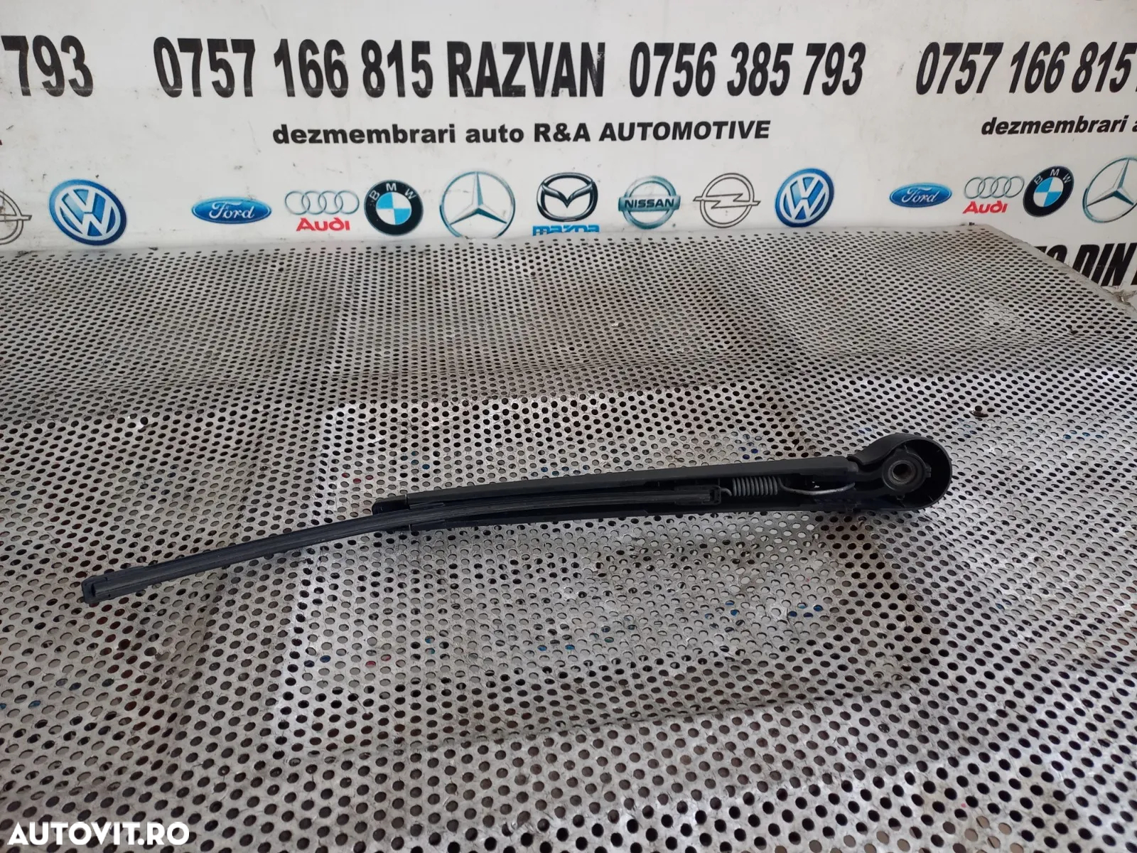 Brat Stergator Spate Luneta Haion Hayon Vw T Roc T-Roc An 2017-2018-2019-2020-2021-2022-2023 - Dezm - 5
