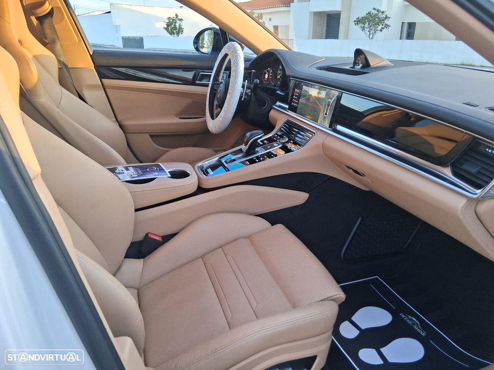 Porsche Panamera Sport Turismo 4S E-Hybrid - 8
