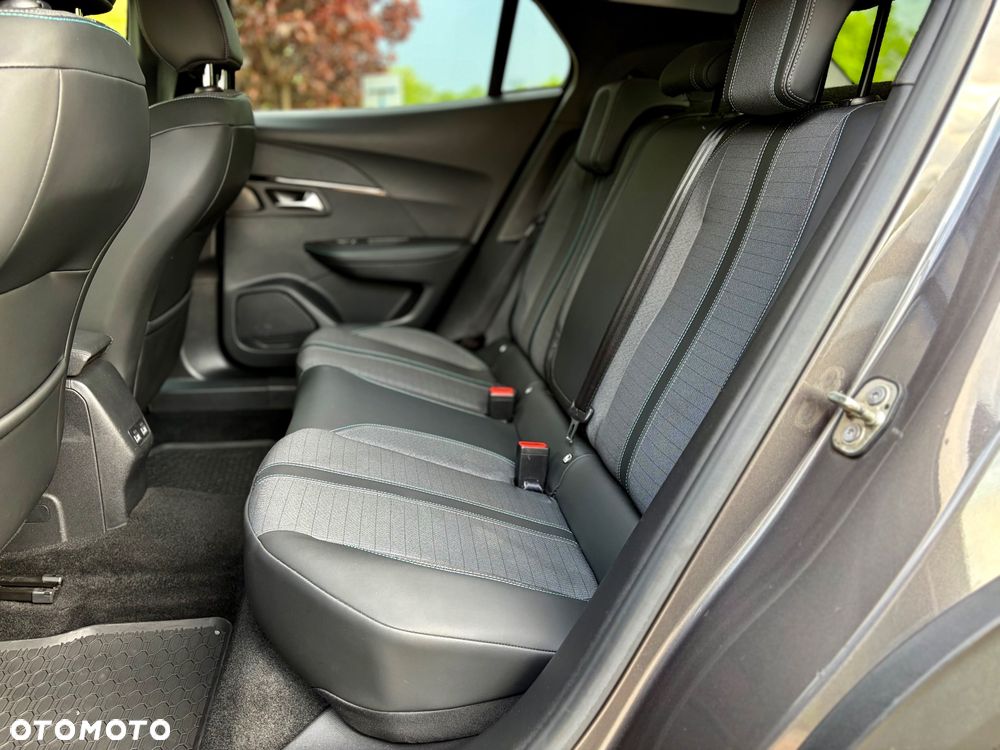 Peugeot 2008 1.5 BlueHDi Allure Pack S&S EAT8 - 27