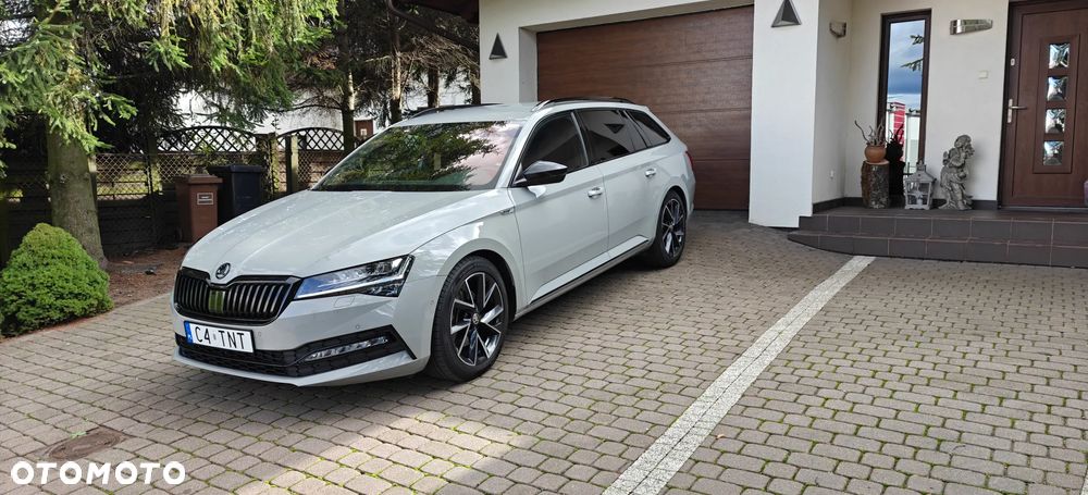 Skoda Superb 2.0 TDI SCR 4x4 Sportline DSG - 3