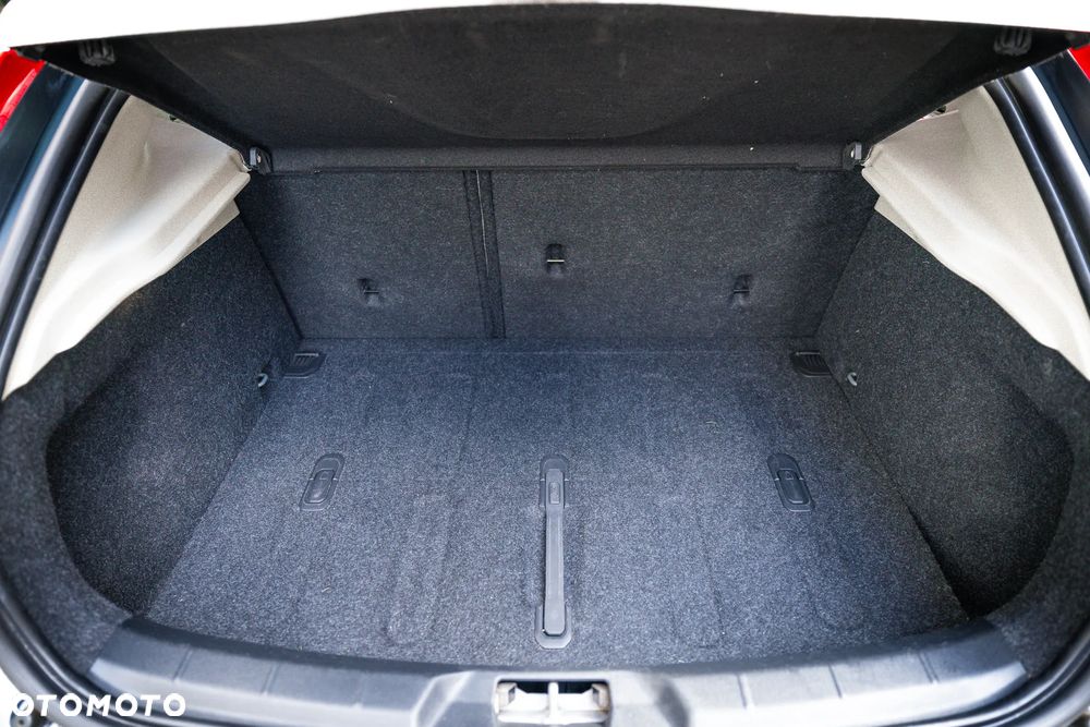 Volvo V40 T3 Drive-E Inscription - 19