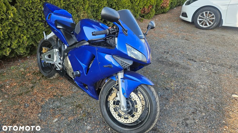 Honda CBR - 1