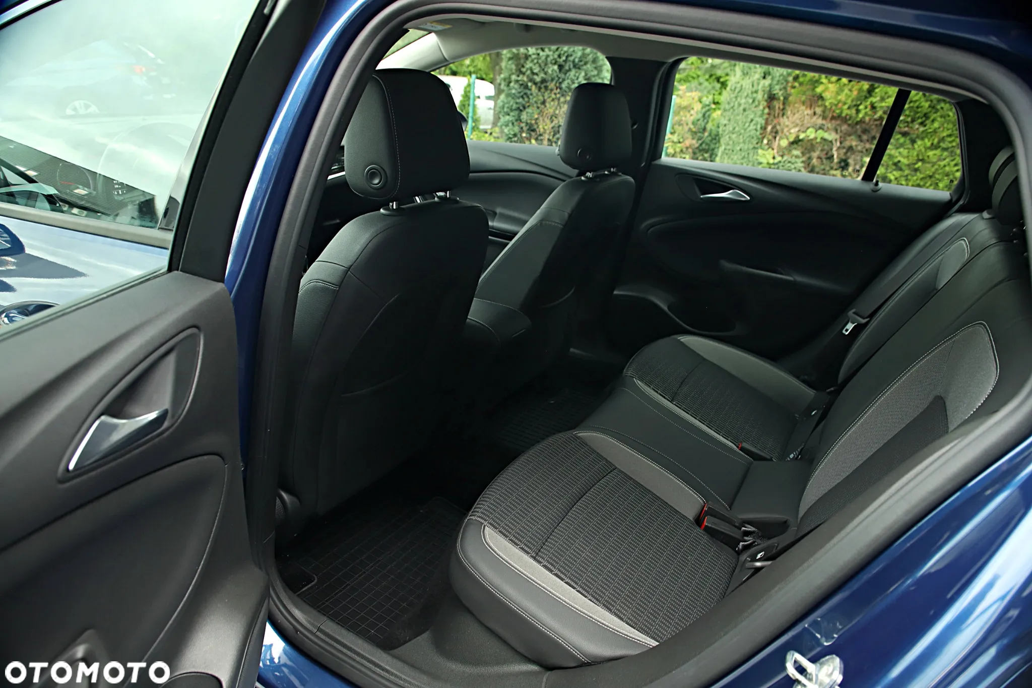 Opel Astra V 1.5 CDTI Elegance S&S - 20