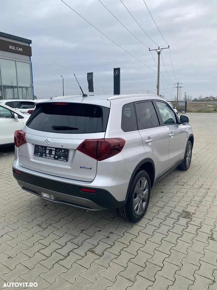 Suzuki Vitara 1.4 Boosterjet MHEV Passion - 4