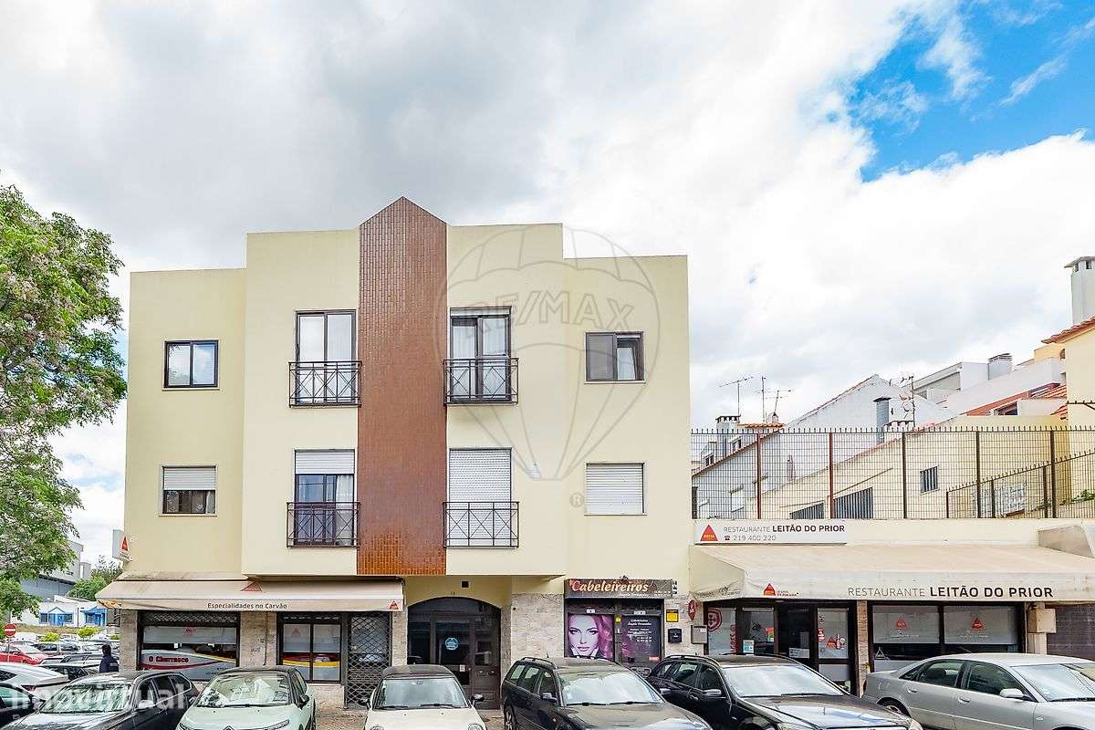 Apartamento T2 para arrendamento - Grande imagem: 2/23