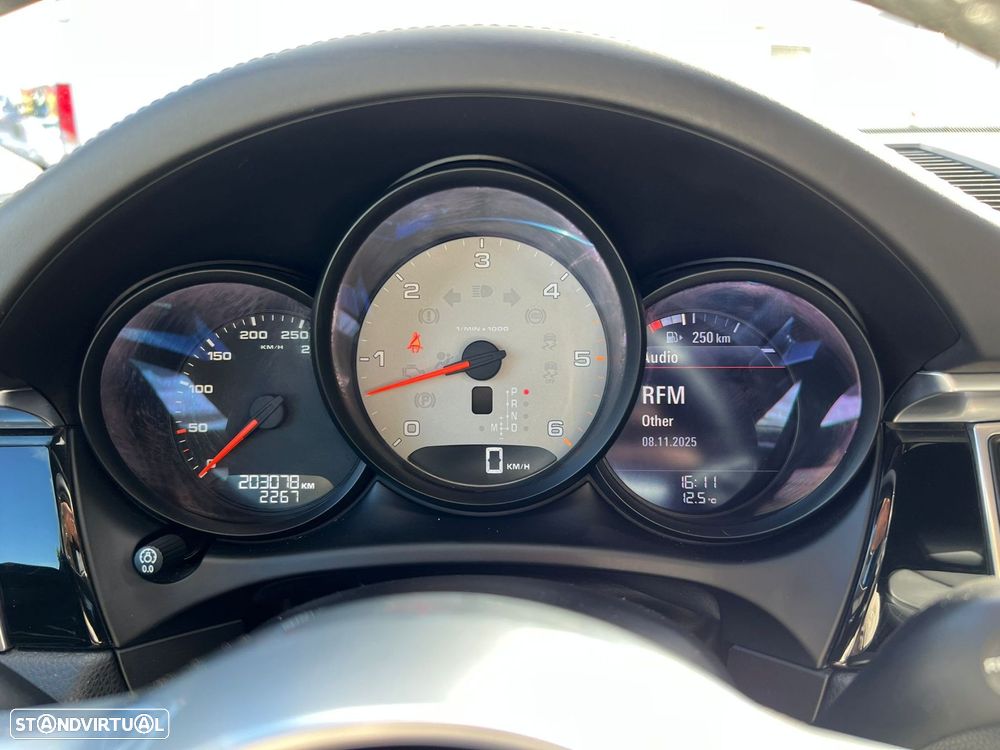 Porsche Macan S - 42