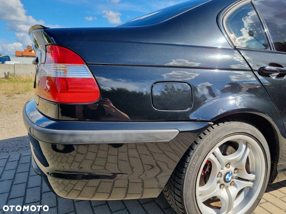 BMW Seria 3 330i - 30