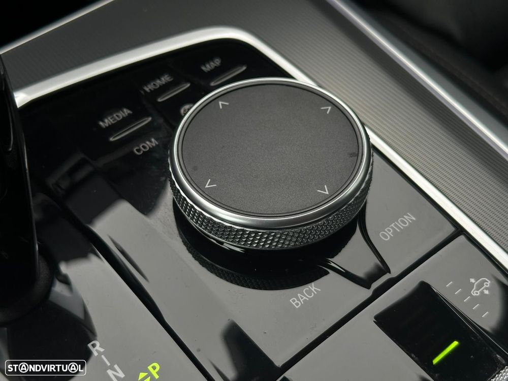 BMW X5 45 e xDrive Pack M - 34