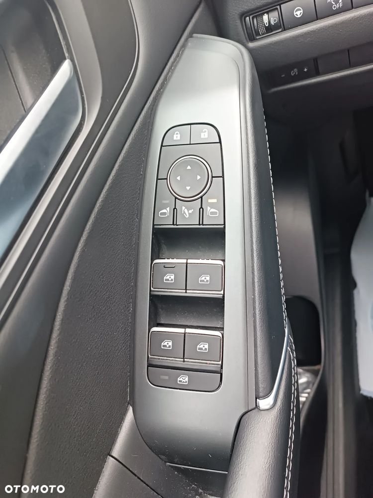 Nissan Qashqai - 25