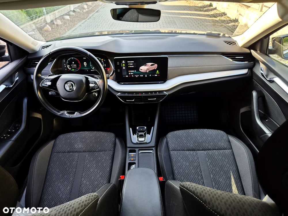 Skoda Octavia 2.0 TDI SCR Style DSG - 8