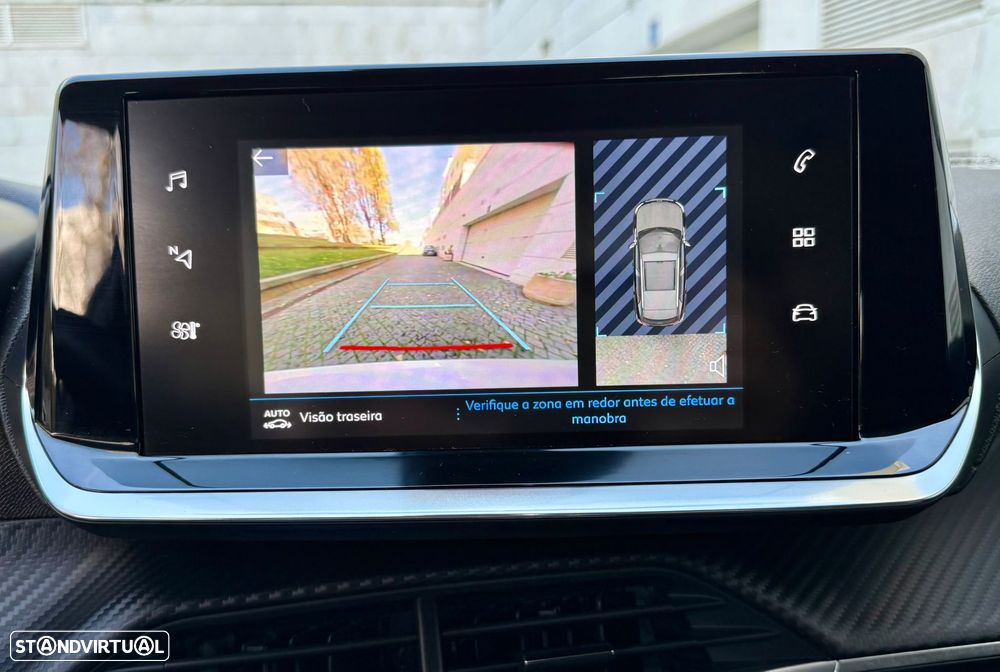 Peugeot 2008 PureTech 130 Allure Pack - 32