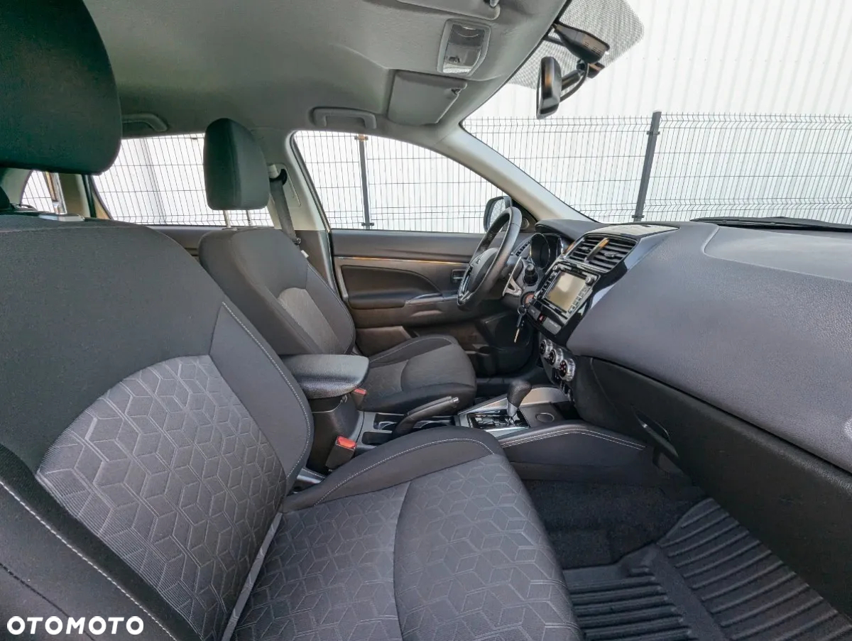 Mitsubishi ASX - 13
